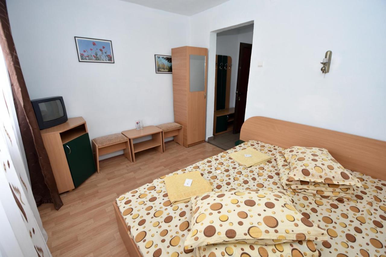 Vila Parang Petroşani Εξωτερικό φωτογραφία
